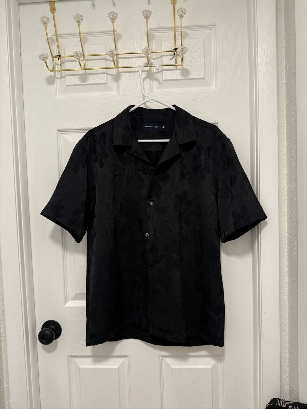 A&F men’s black button down floral